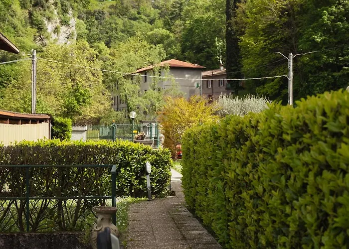 Guggiate - Seta Apartment