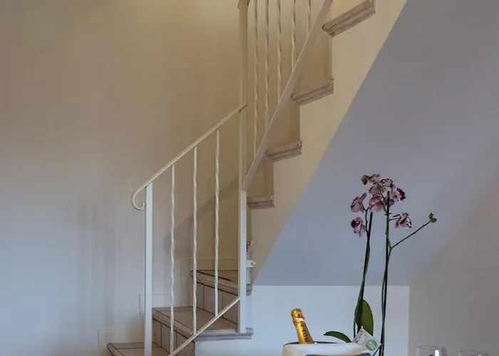 Guggiate - Seta Apartment *