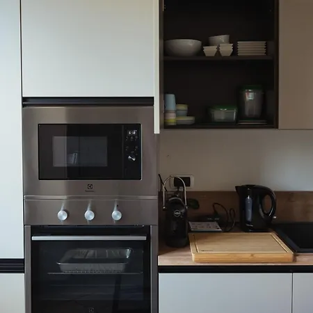 Guggiate - Seta Apartment *